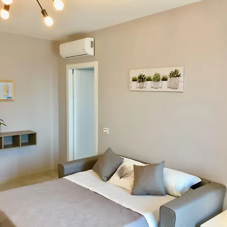 Le Domus Modern Cagliari Apartment