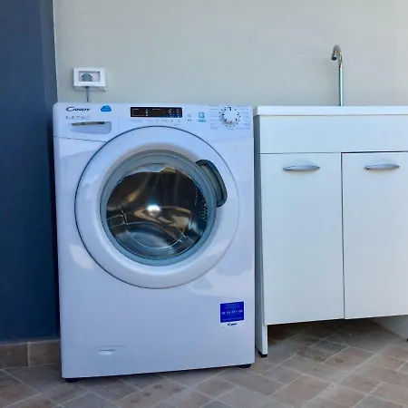Le Domus Modern Cagliari Apartamento *