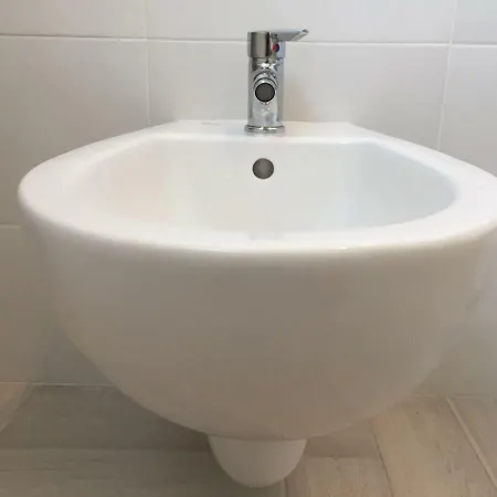 Le Domus Modern Cagliari Apartment *