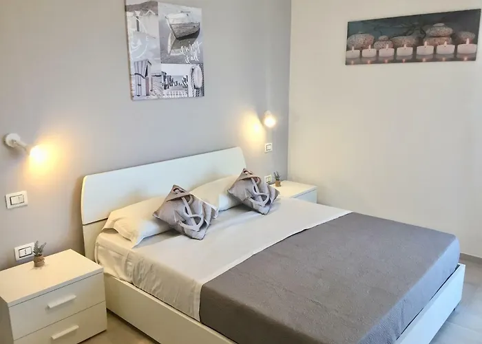 Le Domus Modern Cagliari 公寓 *