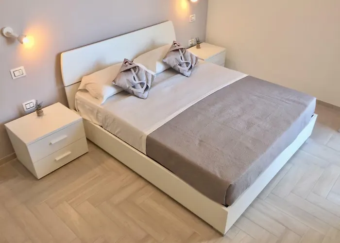 公寓 Le Domus Modern Cagliari