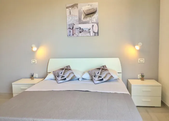 Lägenhet Le Domus Modern Cagliari Su Forti