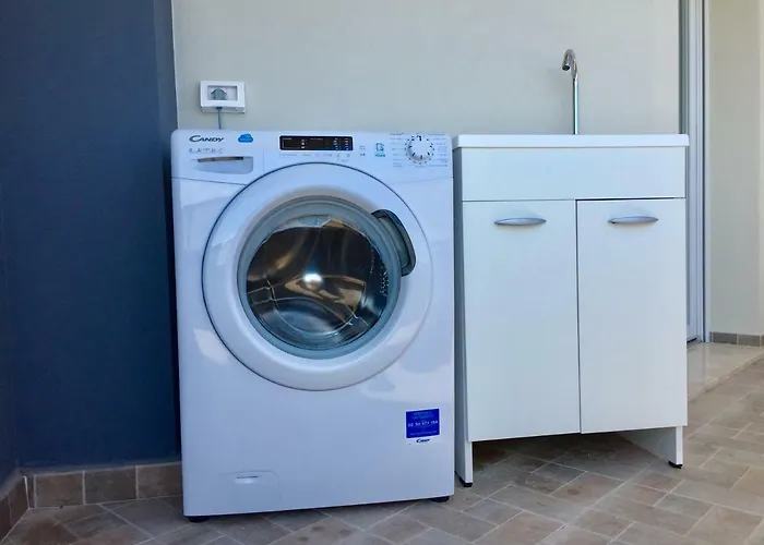 Le Domus Modern Cagliari 公寓 *