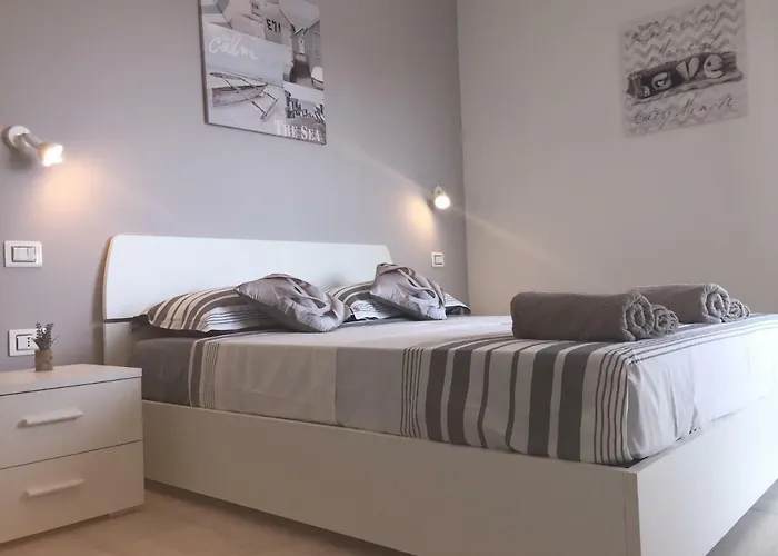 公寓 Le Domus Modern Cagliari *