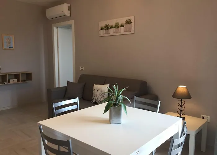 Lägenhet Le Domus Modern Cagliari Su Forti